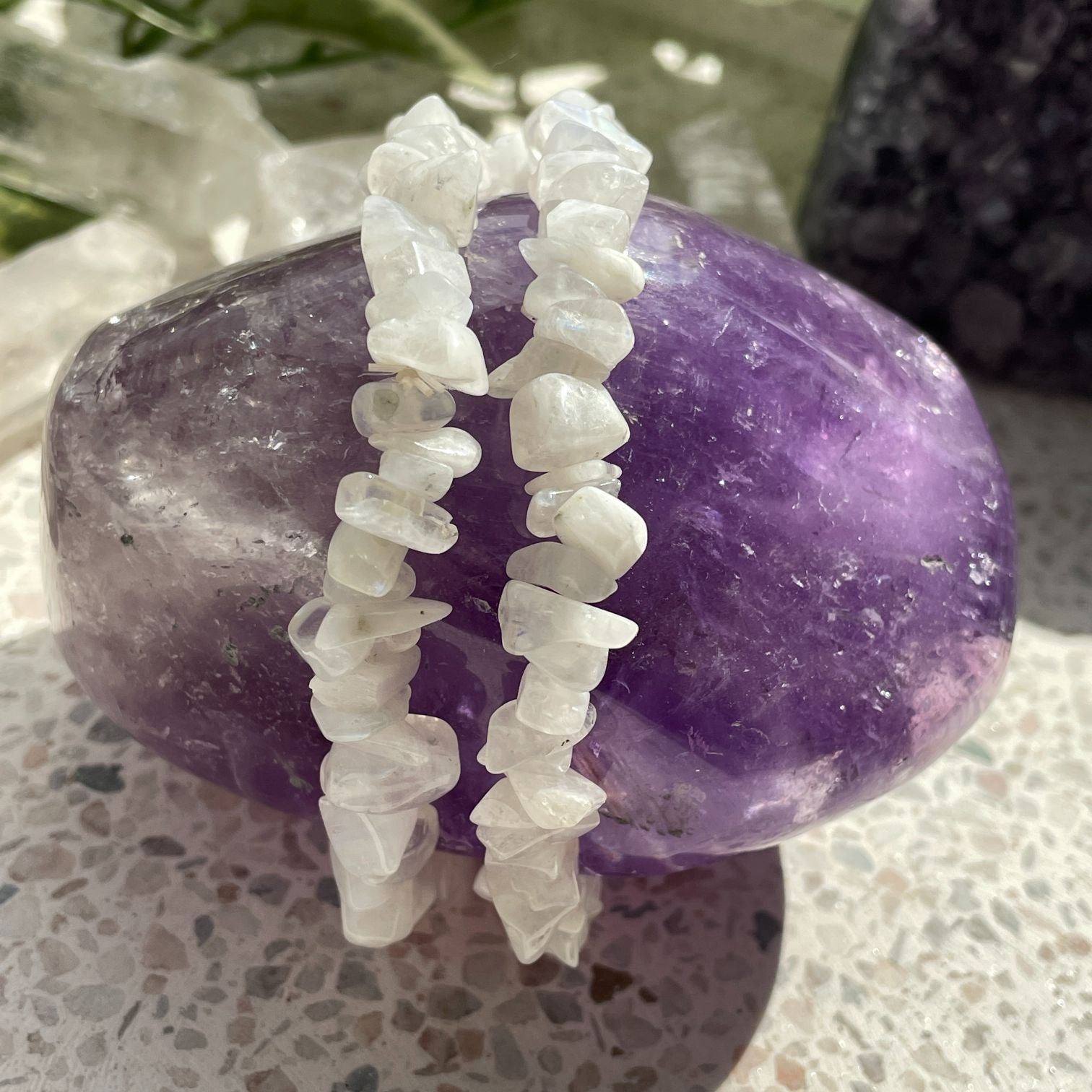 Rainbow Moonstone Chip Bracelet Q1/A Rainbow Moonstone Chip Bracelet Q1/A
